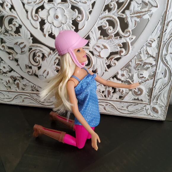 Mattel Barbie Doll Blonde Fashion Doll Riding Outfit with Brown Boots Pink Hat - Picture 4 of 11